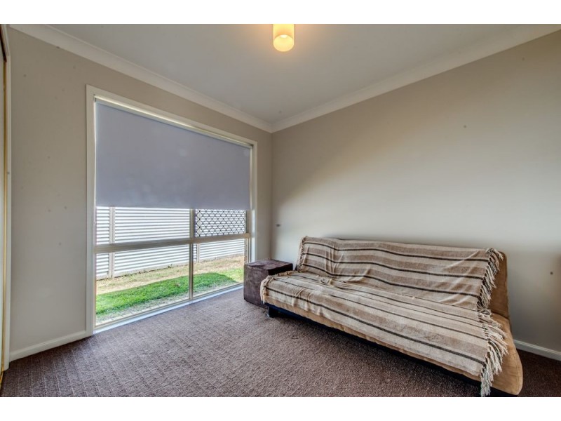 21 Fairbairn Street, Marsden QLD 4132