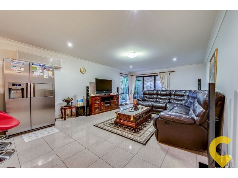9 Eungella Terrace, Forest Lake QLD 4078
