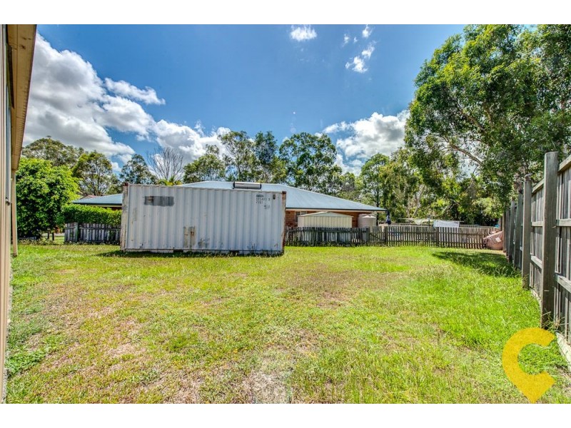12 Hillcrest Court, Petrie QLD 4502
