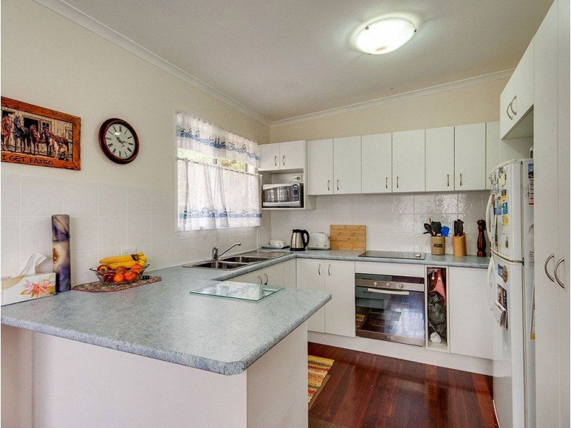 6 Carwell Avenue, Petrie QLD 4502