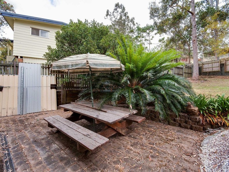 6 Carwell Avenue, Petrie QLD 4502