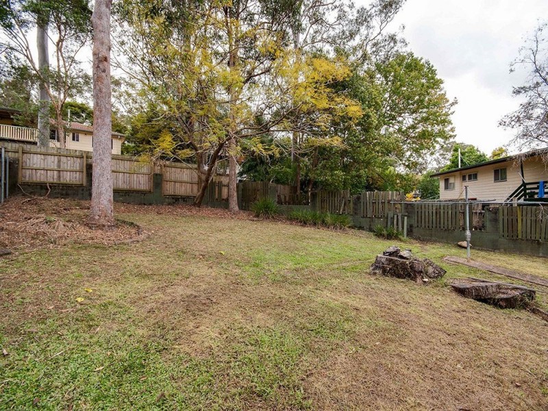 6 Carwell Avenue, Petrie QLD 4502