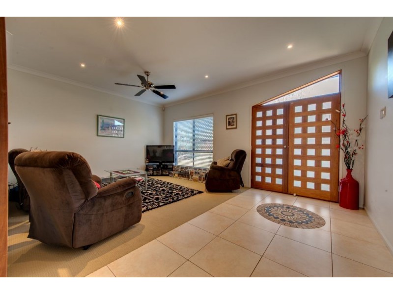 8 Gregory Close, Forest Lake QLD 4078
