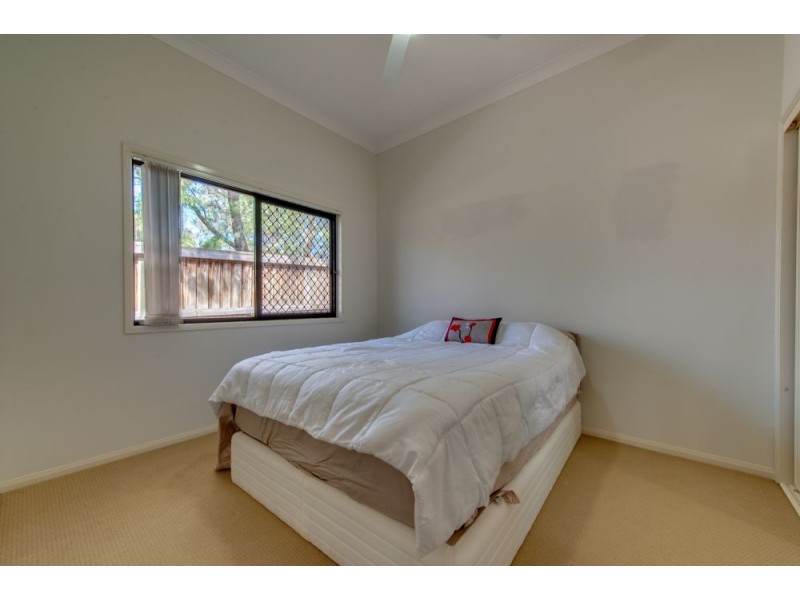8 Gregory Close, Forest Lake QLD 4078