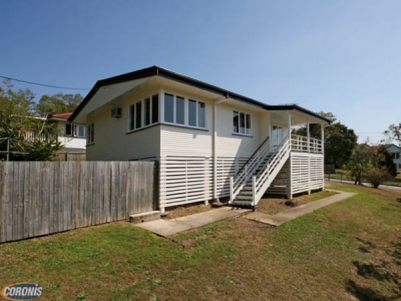 30 Falkirk  Street, Stafford Heights QLD 4053