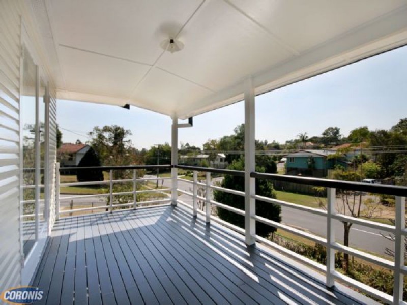 30 Falkirk  Street, Stafford Heights QLD 4053