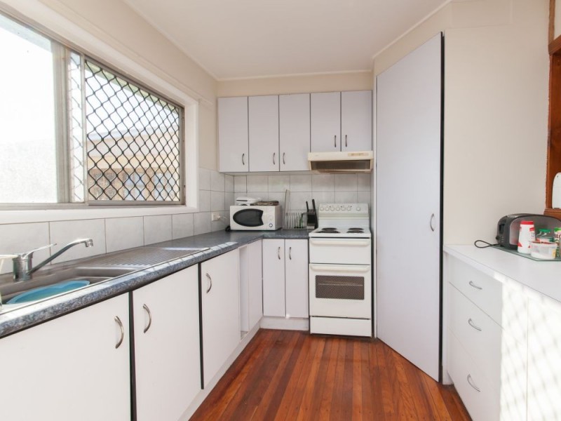 161 Kianawah Road, Wynnum West QLD 4178