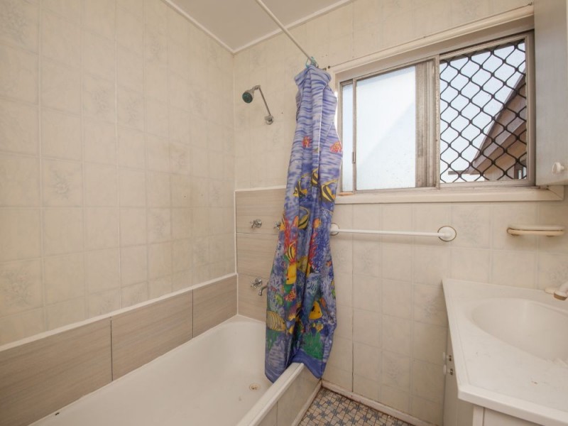 161 Kianawah Road, Wynnum West QLD 4178