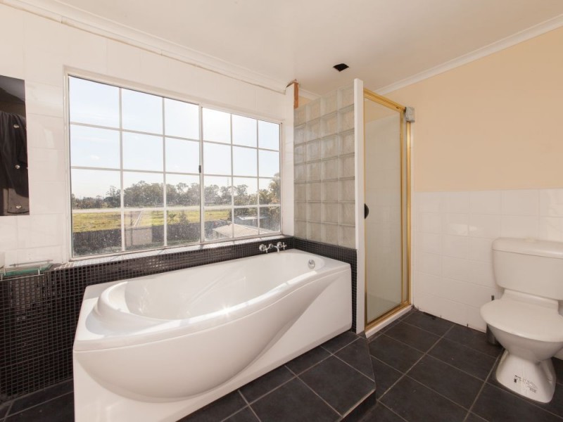 161 Kianawah Road, Wynnum West QLD 4178