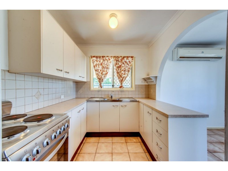 1 Anchusa Street, Kingston QLD 4114