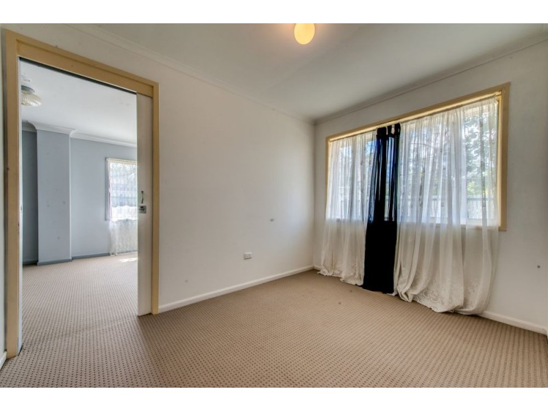 1 Anchusa Street, Kingston QLD 4114