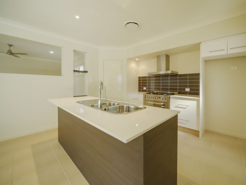 3 Conestoga Way, Upper Coomera QLD 4209