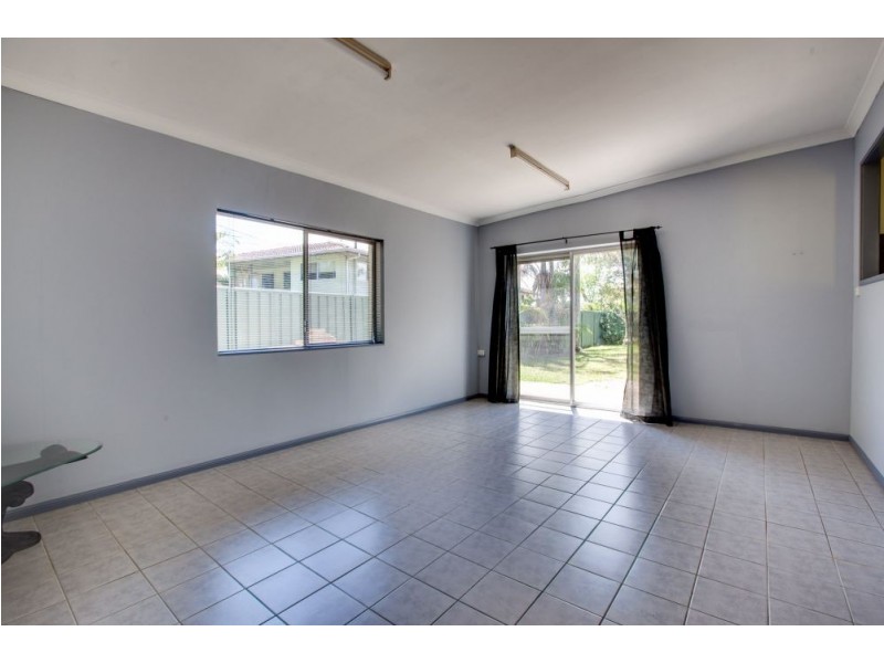 13 Lake Road, Slacks Creek QLD 4127