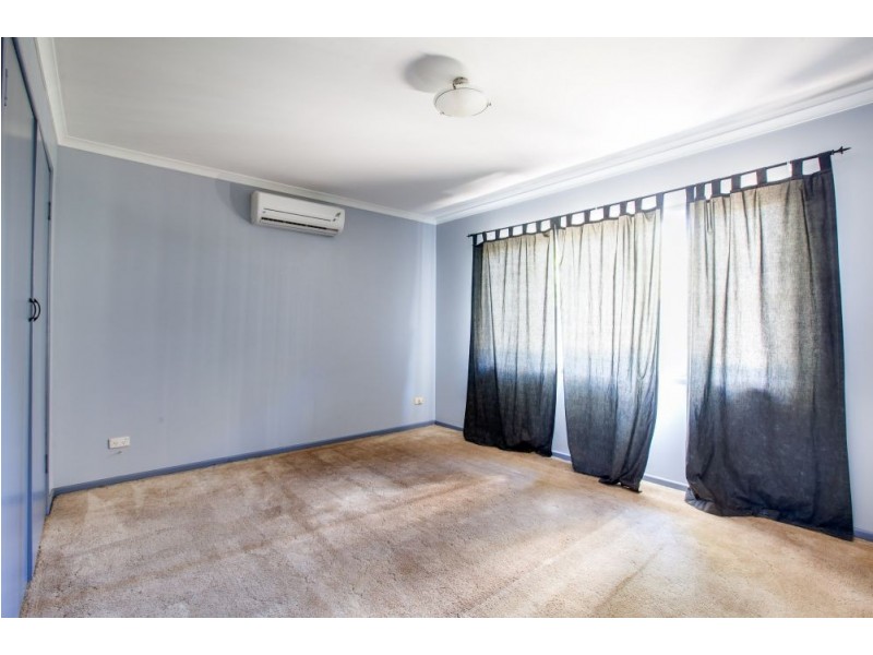 13 Lake Road, Slacks Creek QLD 4127