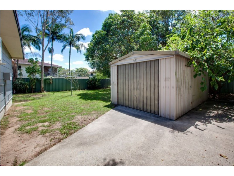 13 Lake Road, Slacks Creek QLD 4127