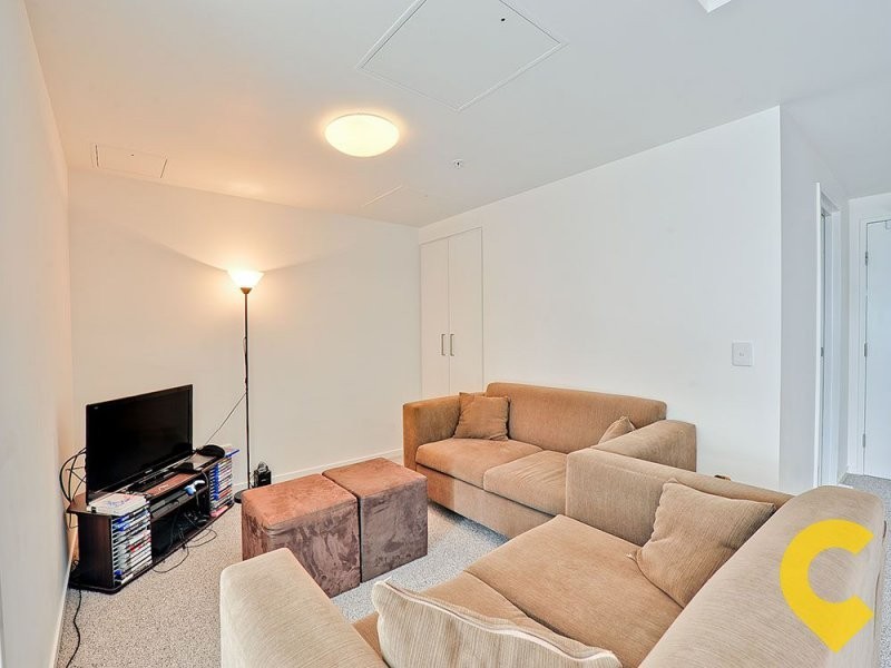 30505/2 Harbour Road, Hamilton QLD 4007