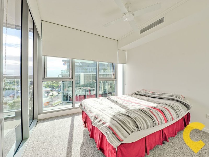 30505/2 Harbour Road, Hamilton QLD 4007