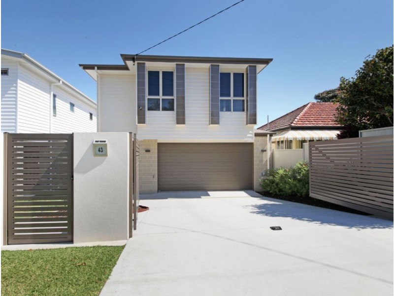 43 Nash Street, Sandgate QLD 4017