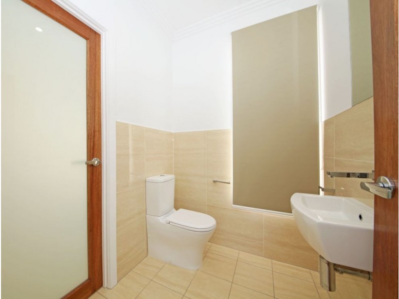 43 Nash Street, Sandgate QLD 4017