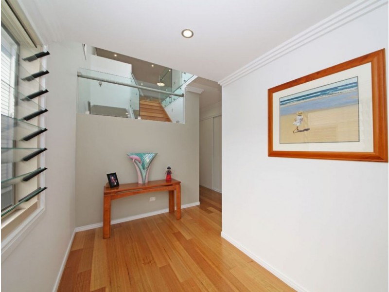 43 Nash Street, Sandgate QLD 4017