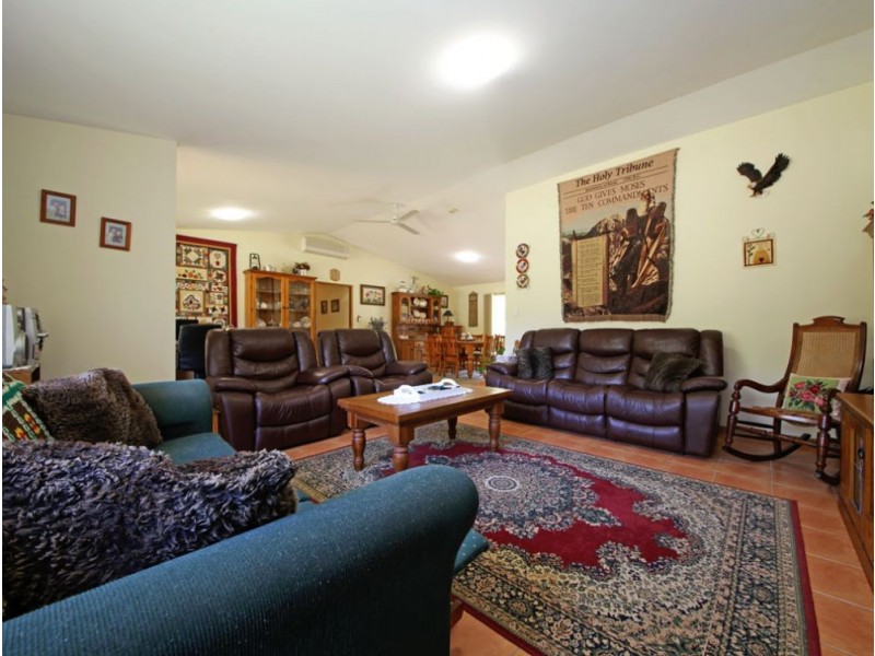 16 Jane Place, Burpengary QLD 4505