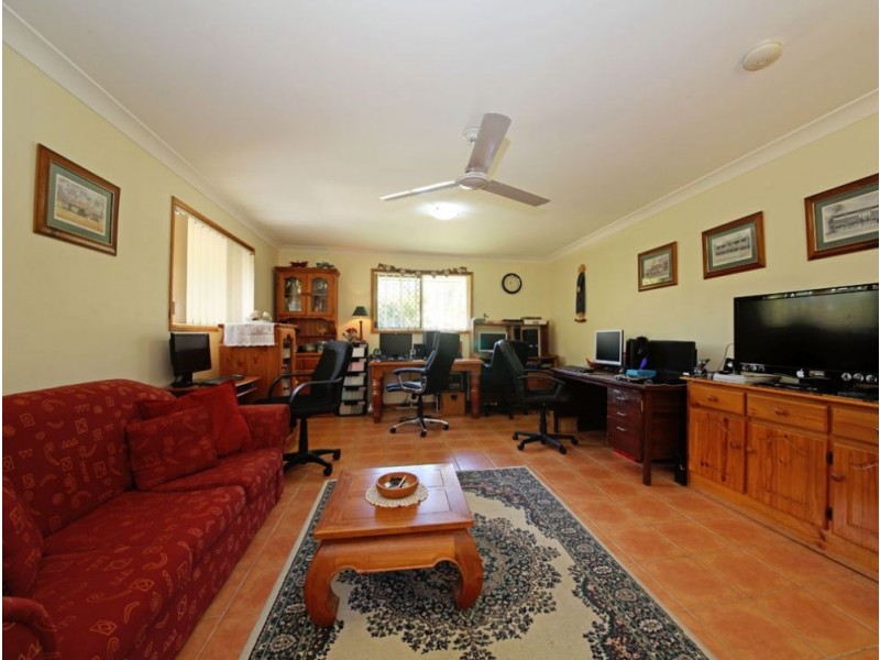 16 Jane Place, Burpengary QLD 4505