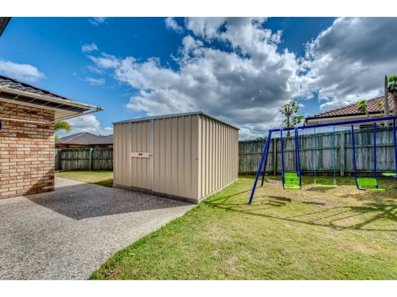 4 Clint Parade, Crestmead QLD 4132