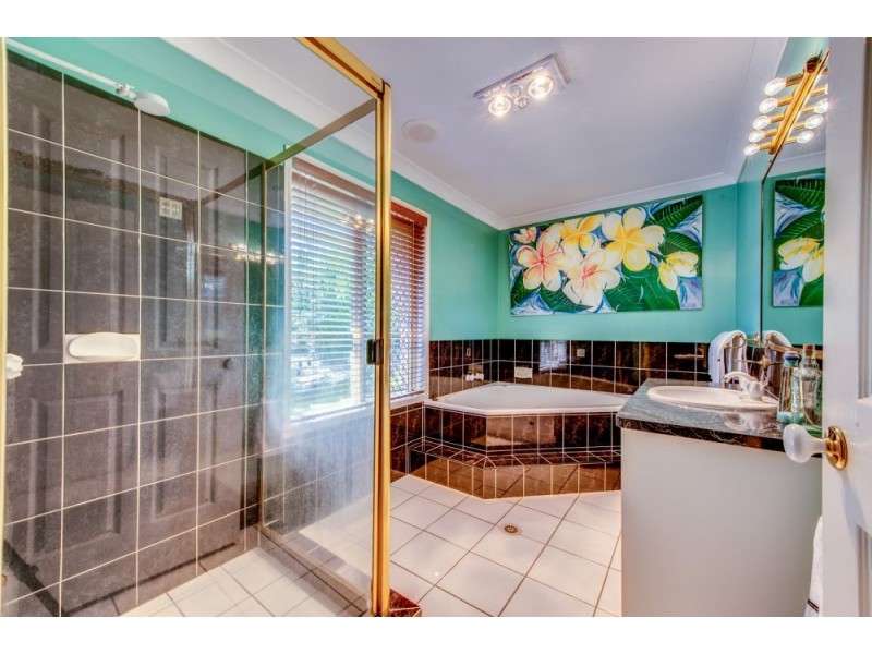 8 Eskdale Court, Parkinson QLD 4115