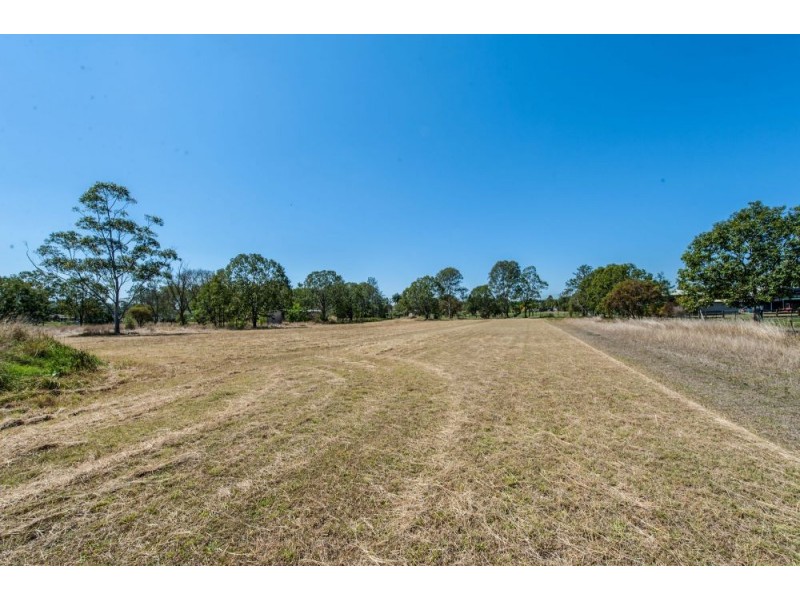 37 Keith St, Bundamba QLD 4304