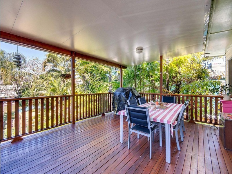 21 Alwyn St, Stafford Heights QLD 4053