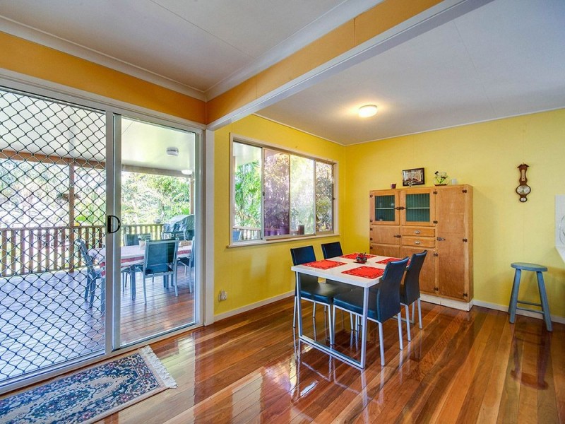 21 Alwyn St, Stafford Heights QLD 4053