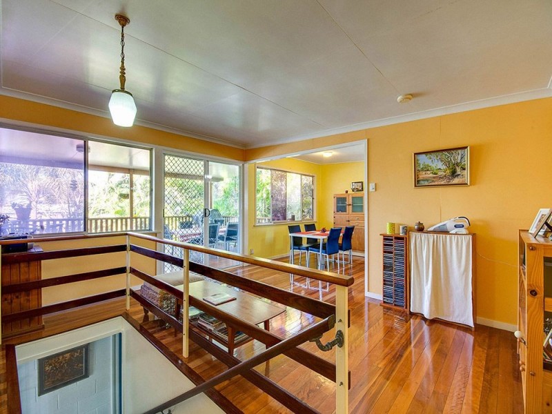 21 Alwyn St, Stafford Heights QLD 4053