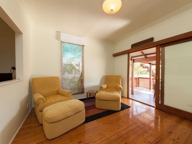 74 Leicester Street, Coorparoo QLD 4151