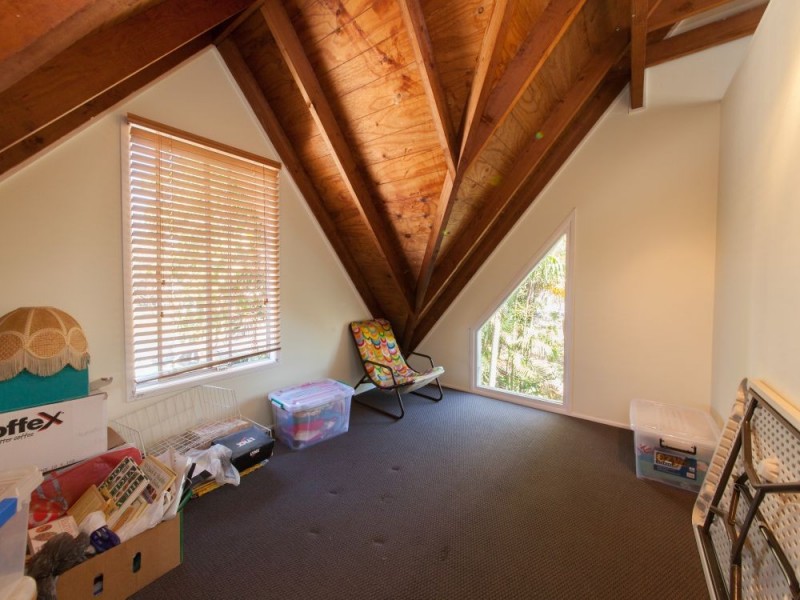 74 Leicester Street, Coorparoo QLD 4151