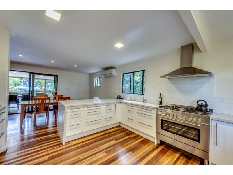 17 Little John St, Daisy Hill QLD 4127