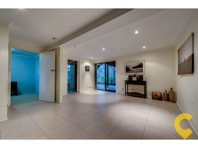 21 Wandearah Crescent, Ferny Hills QLD 4055