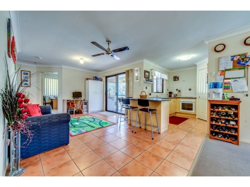 6 Banbury Close, Bundamba QLD 4304