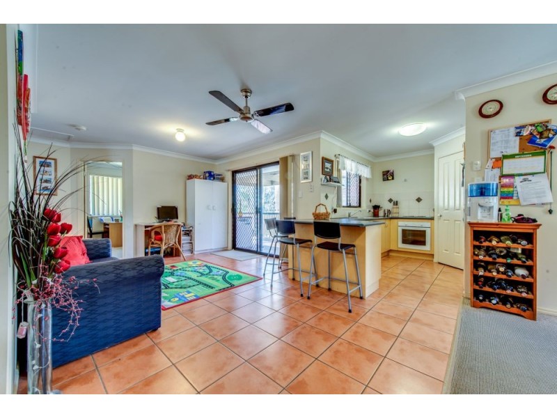 6 Banbury Close, Bundamba QLD 4304