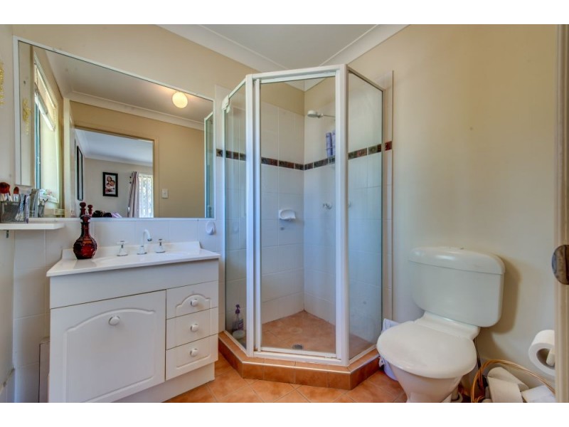 6 Banbury Close, Bundamba QLD 4304