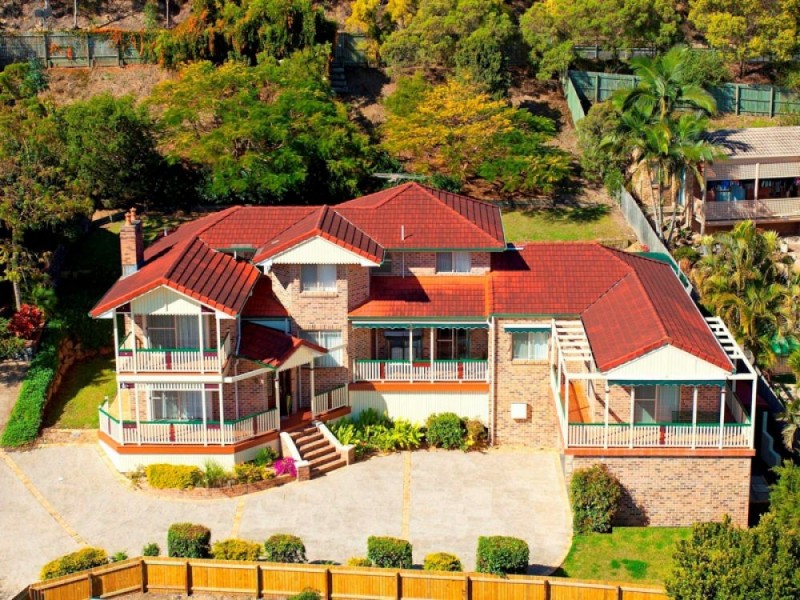 116 Kilmorey Street, Carindale QLD 4152