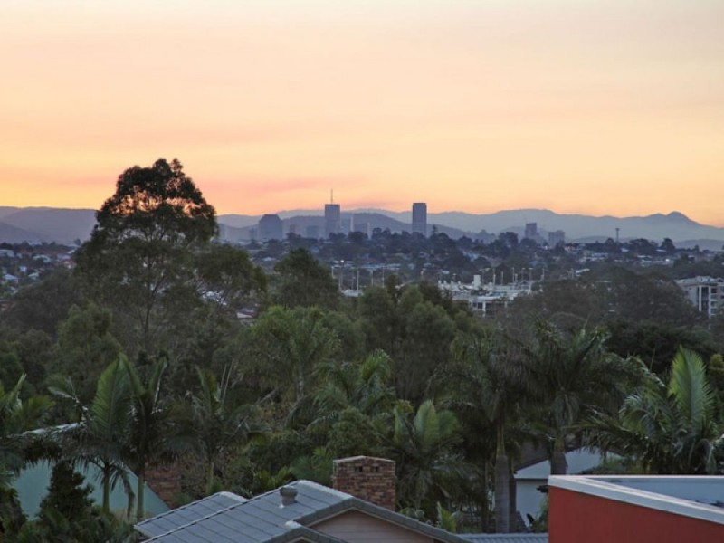 116 Kilmorey Street, Carindale QLD 4152