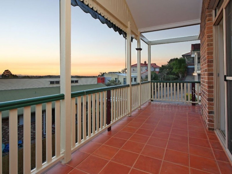 116 Kilmorey Street, Carindale QLD 4152