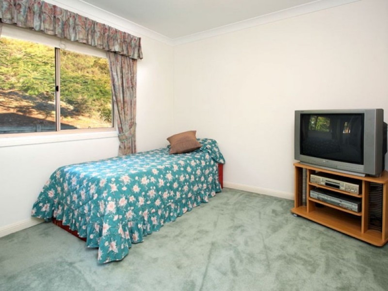 116 Kilmorey Street, Carindale QLD 4152