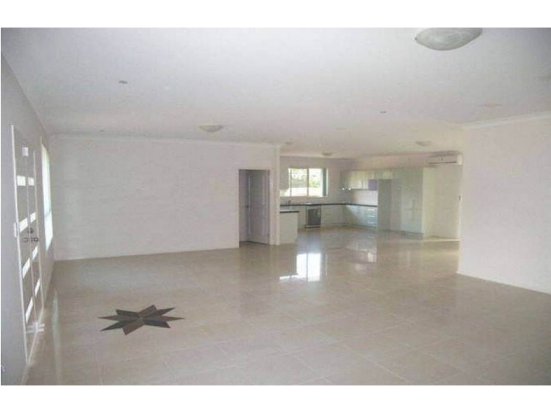 2 Glennie Court,, Goodna QLD 4300