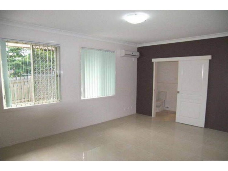 2 Glennie Court,, Goodna QLD 4300