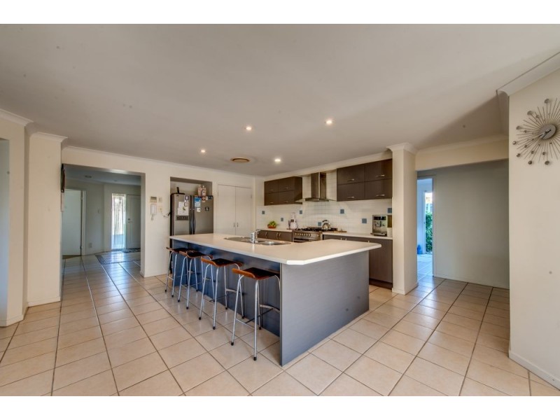 7 Unley Place, Forest Lake QLD 4078