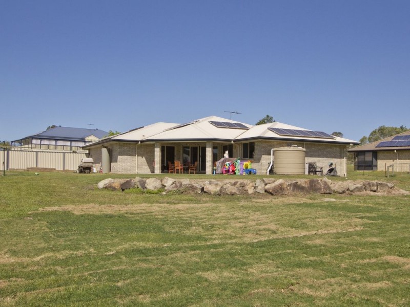 26 Northfield Place, Elimbah QLD 4516