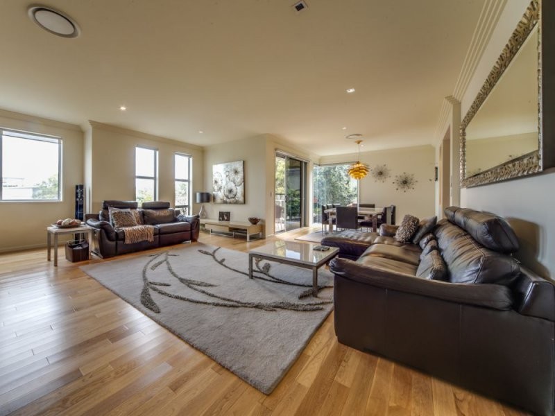 1/3 Mal Burke Street, Southport QLD 4215