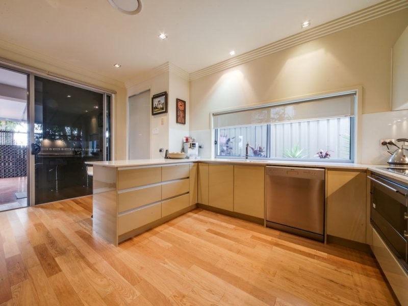 1/3 Mal Burke Street, Southport QLD 4215