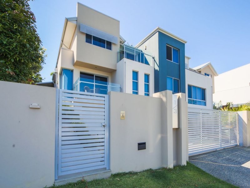 1/3 Mal Burke Street, Southport QLD 4215